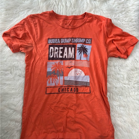 Bubba Gump Shrimp Co. Graphic T-Shirt - Picture 1 of 3